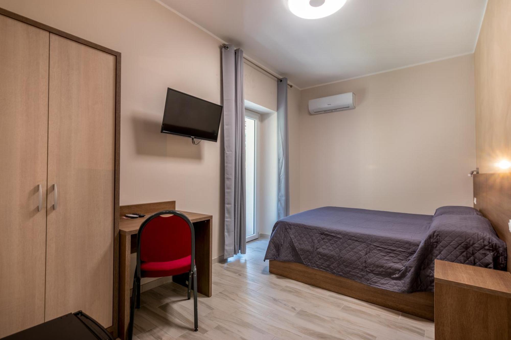 Hotel Ristorante La Mimosa Lamezia Terme Kültér fotó