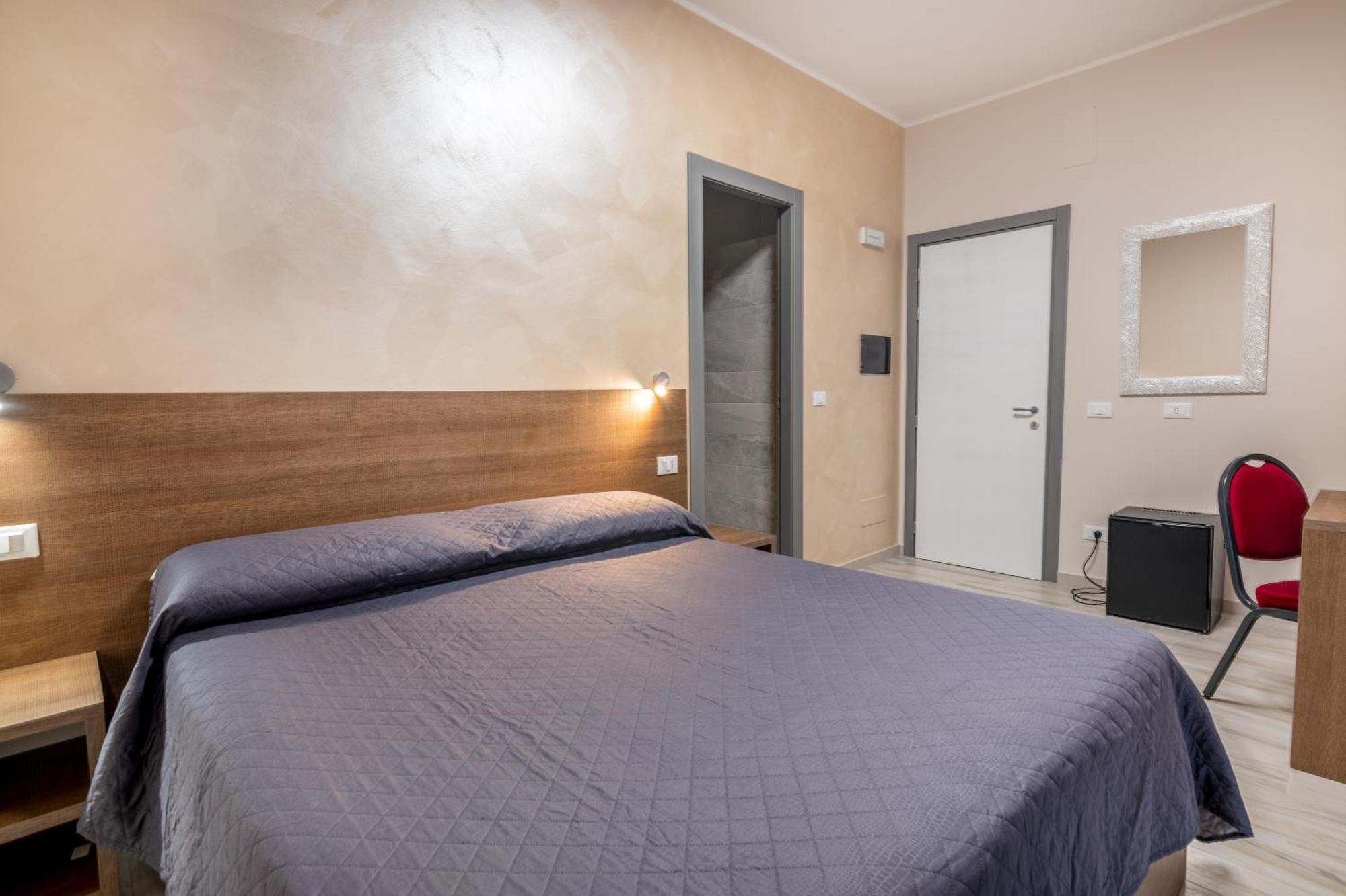 Hotel Ristorante La Mimosa Lamezia Terme Kültér fotó