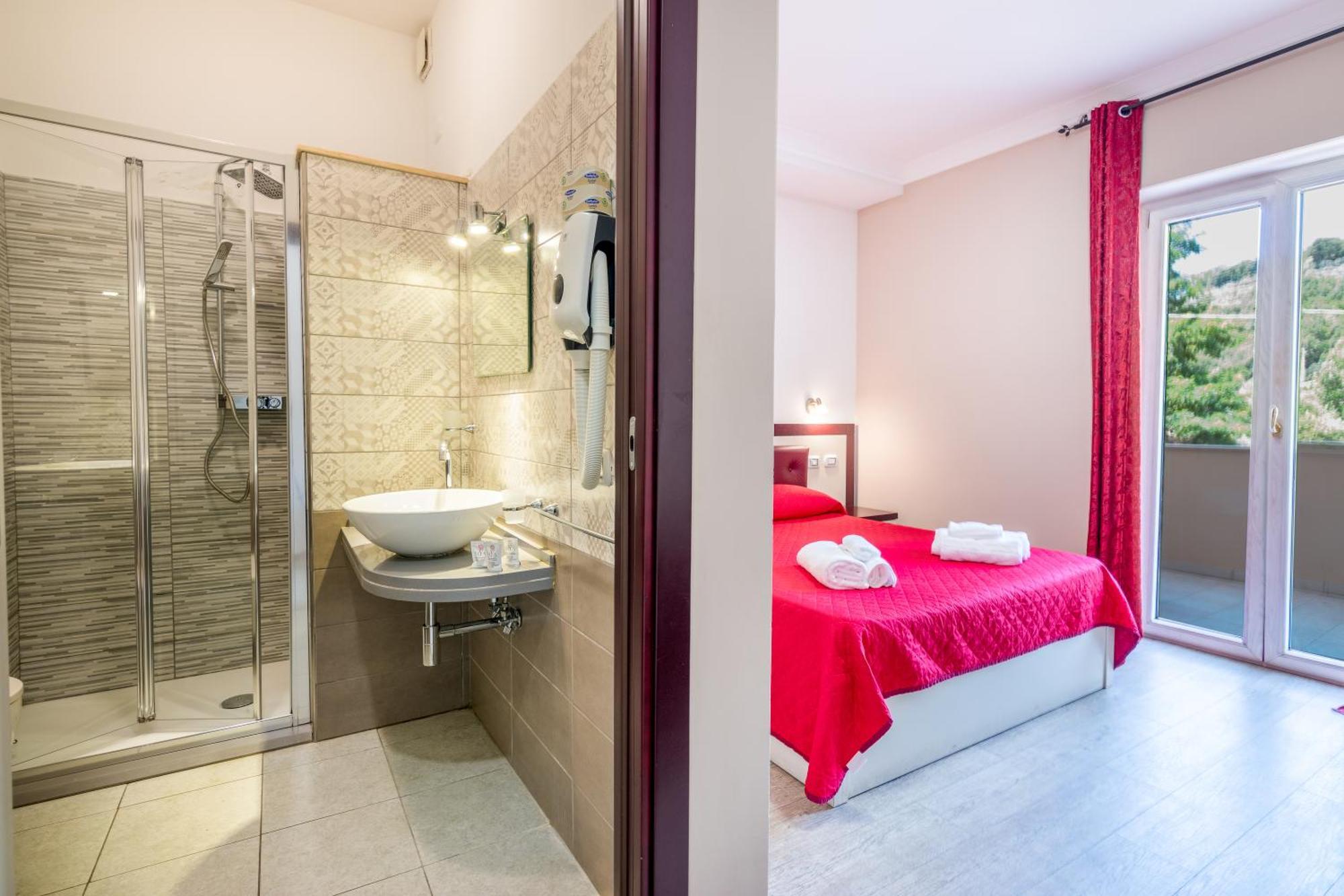 Hotel Ristorante La Mimosa Lamezia Terme Kültér fotó