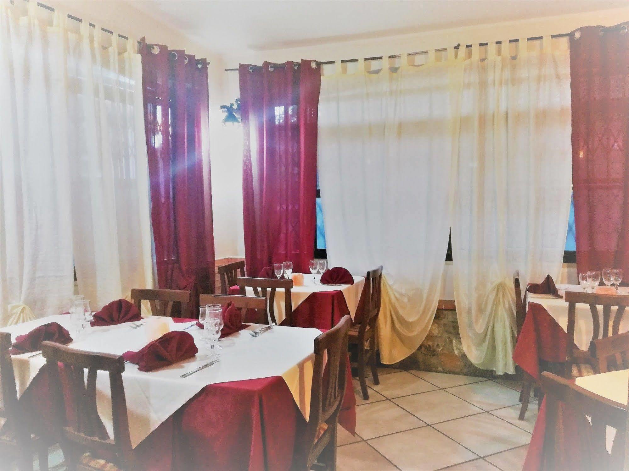 Hotel Ristorante La Mimosa Lamezia Terme Kültér fotó